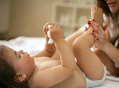 Переход с подгузников на трусики: когда и как?